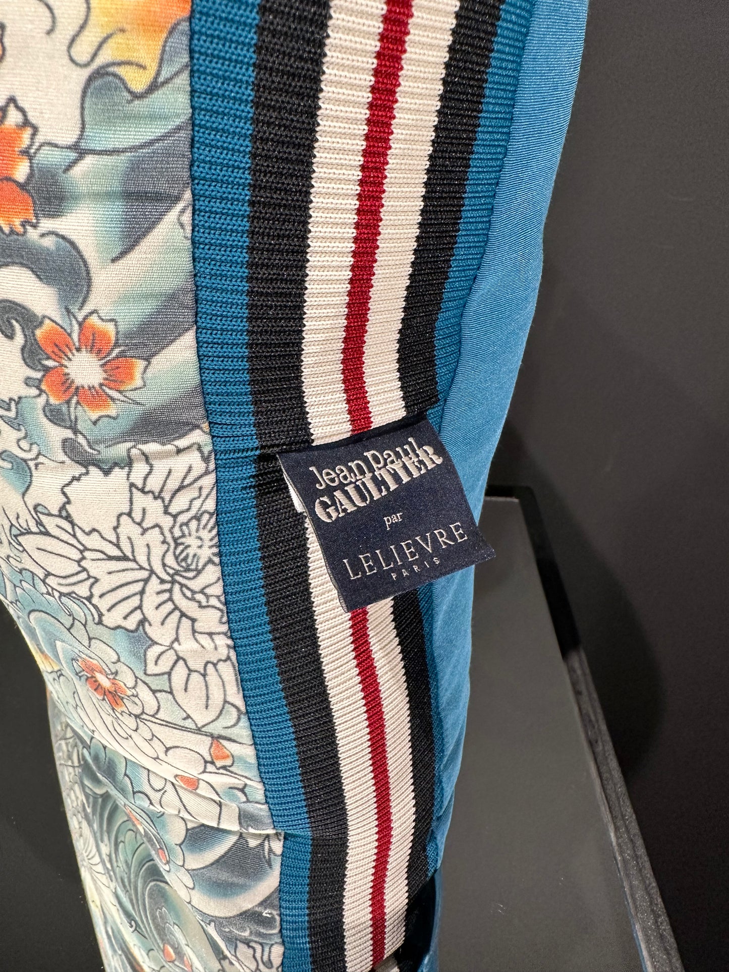 Jean-Paul Gaultier Dragon Waves Kissen 40x40cm