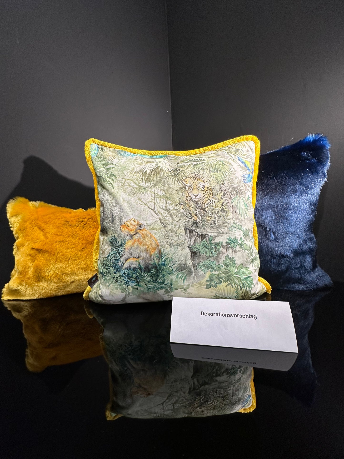 *Yellow Fur Kissen 30x50cm*