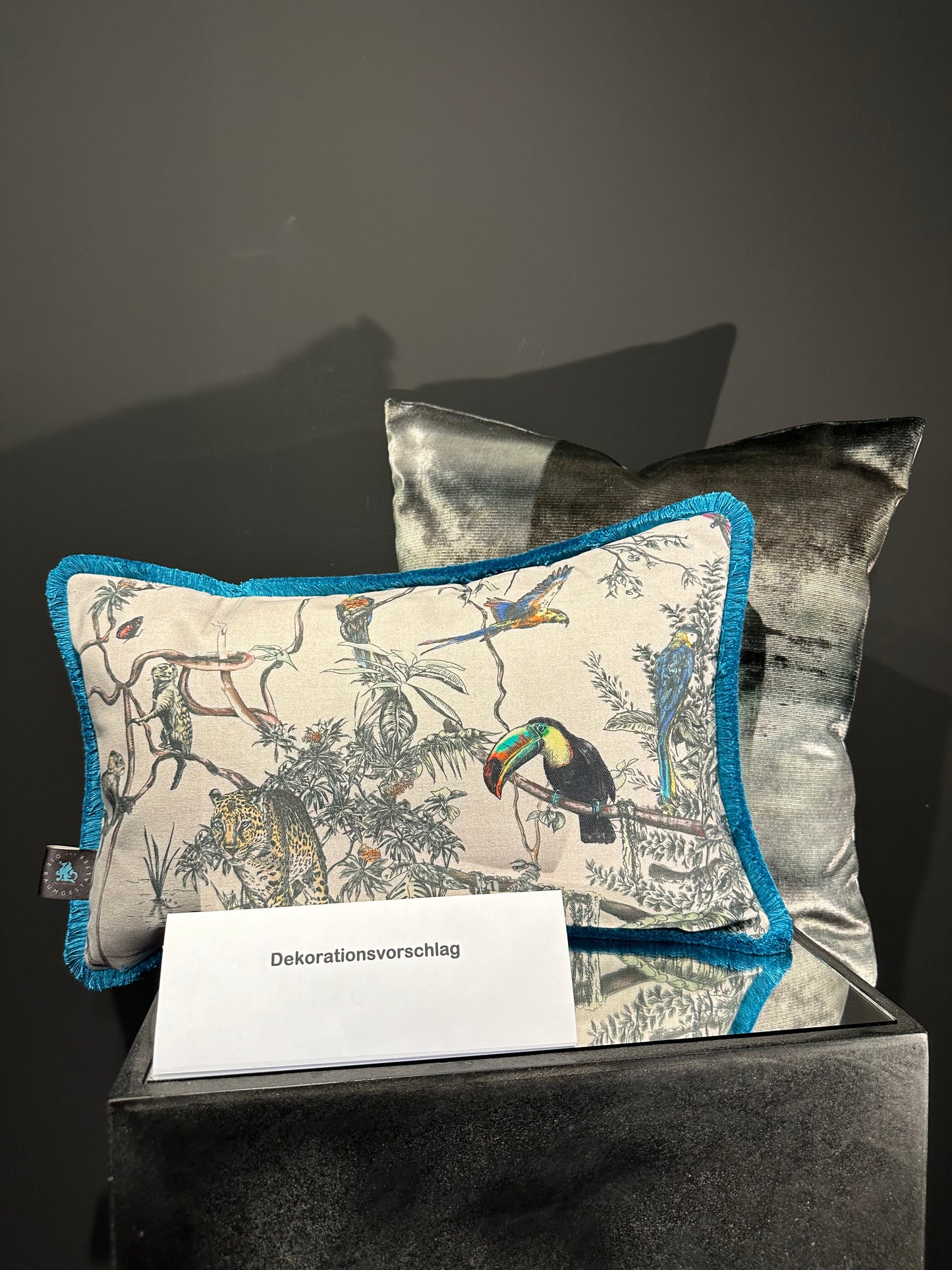 Dschungelzauber dunkel Birds Kissen mit Fransen türkis 30x50cm