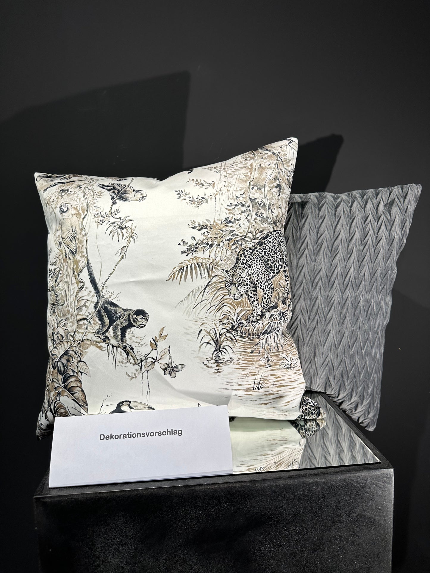 Tender Crush grey Kissen 50x50cm