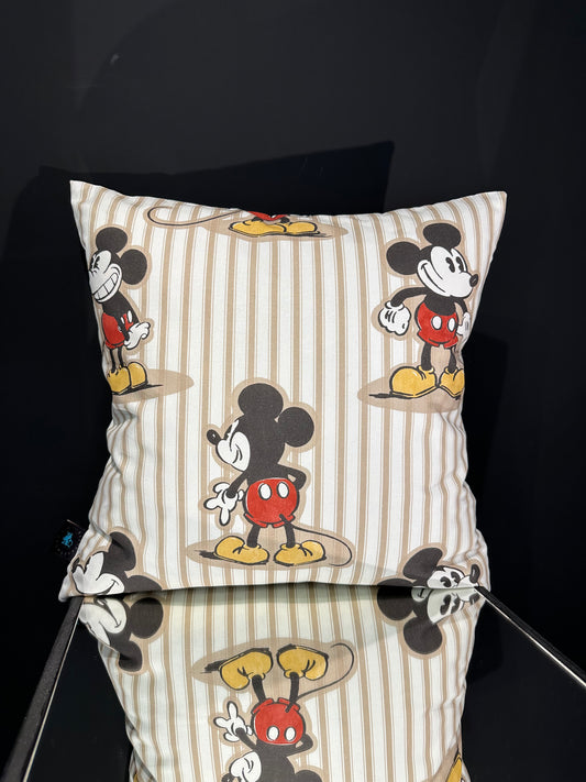 Mickey Mouse Stripe Peanut Kissen 50x50cm